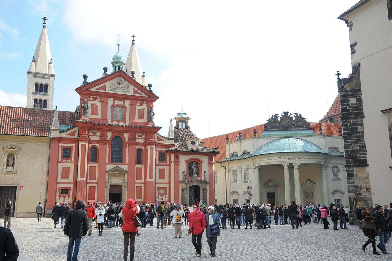 Cisarka Daire Prag